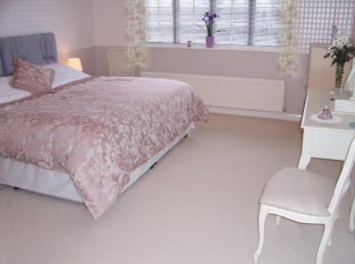 Orchard B&B - Self Contained Bed & Breakfast Accommodation, Rochester, Kent, UK